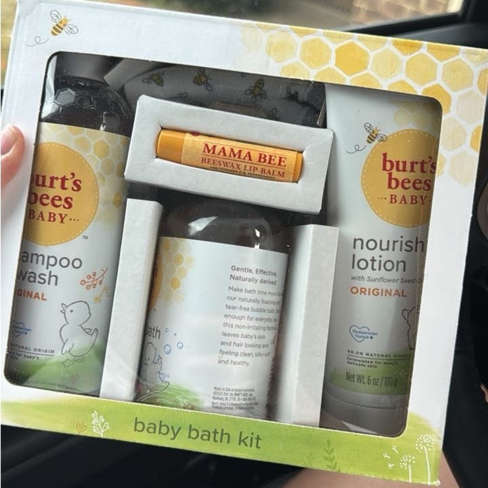 Burt's Bees Baby Bath Set with Yellow and White Packaging